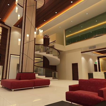 Hallmark Regency Hotel - ג'והור בהרו מראה חיצוני תמונה