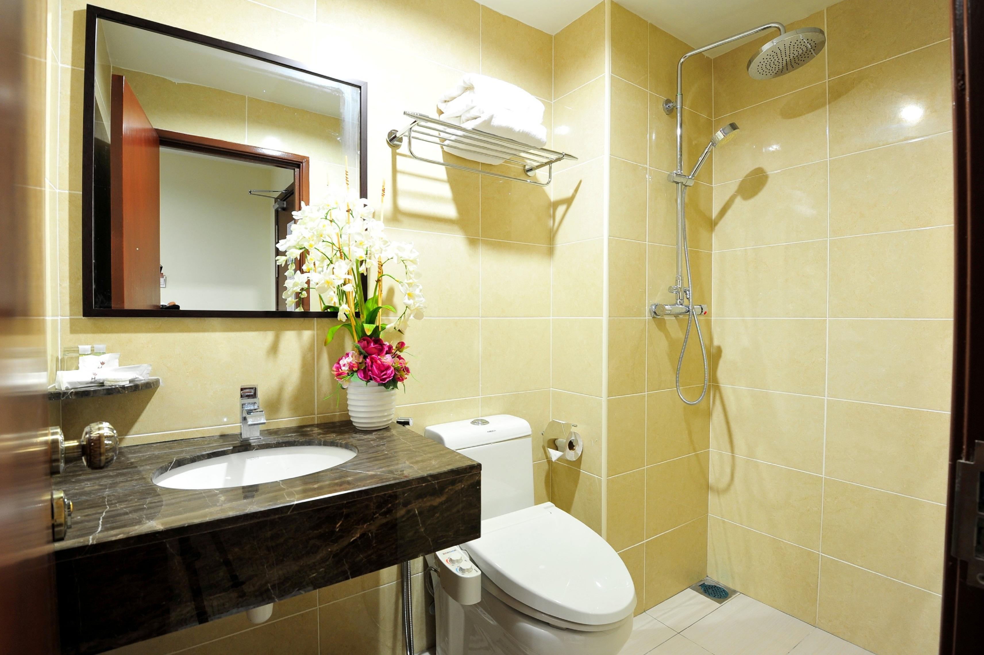 Hallmark Regency Hotel - ג'והור בהרו מראה חיצוני תמונה