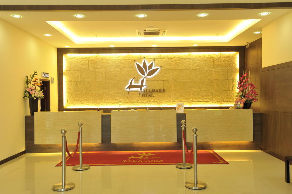 Hallmark Regency Hotel - ג'והור בהרו מראה חיצוני תמונה
