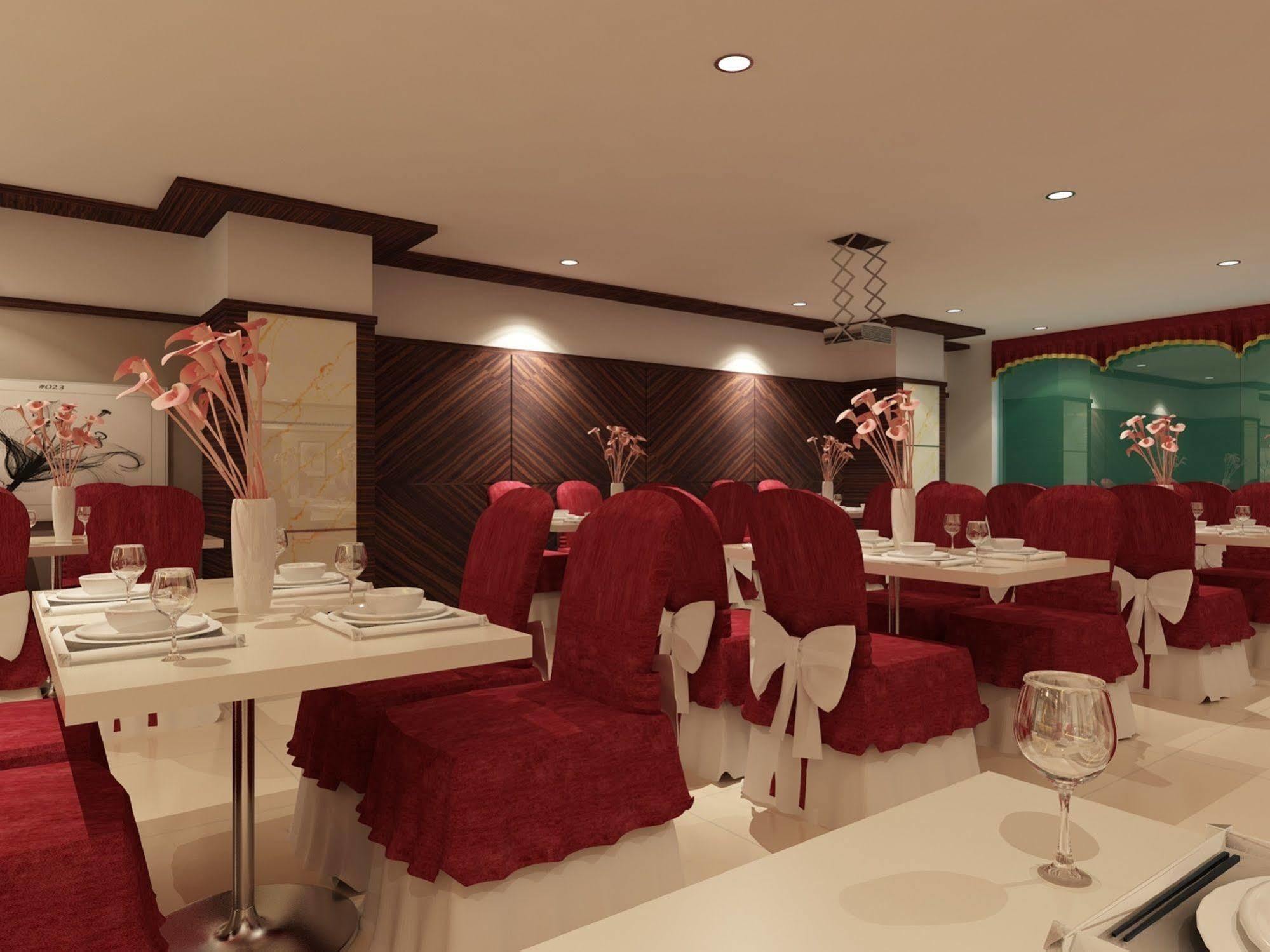 Hallmark Regency Hotel - ג'והור בהרו מראה חיצוני תמונה